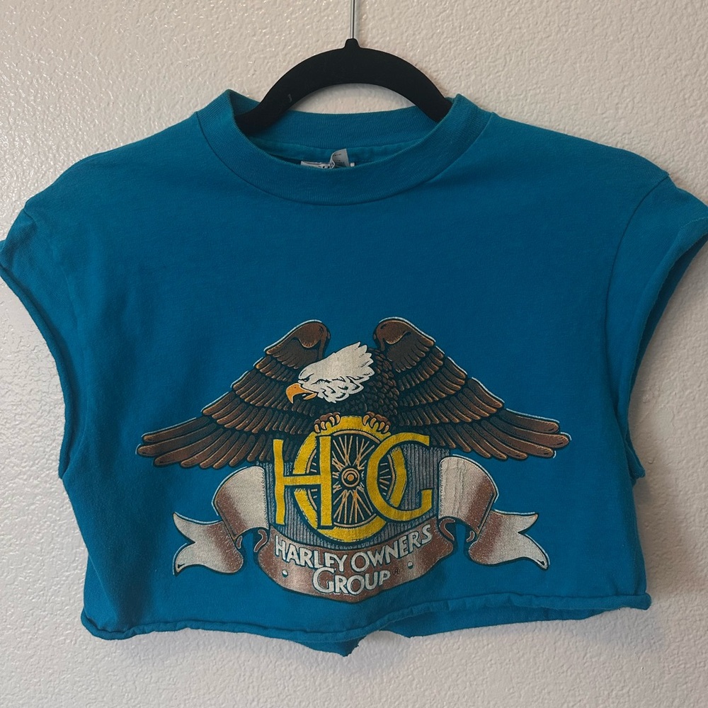 Cropped Harley tee size small check pictures for flaws.